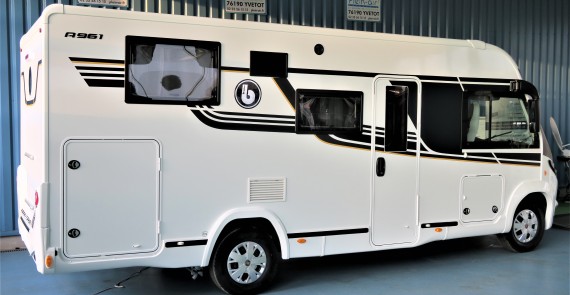 AMPHITRYON A 961